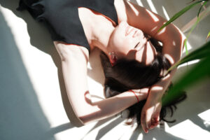 Girl exposed in the sun